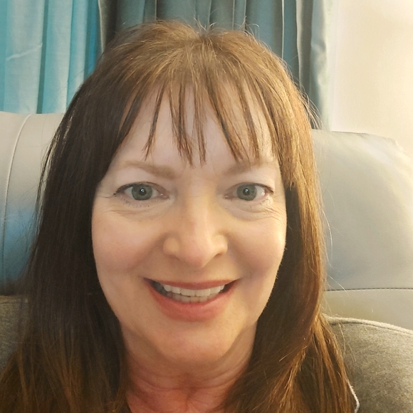 Meet your Posher, Sandra - Picture 1 of 1